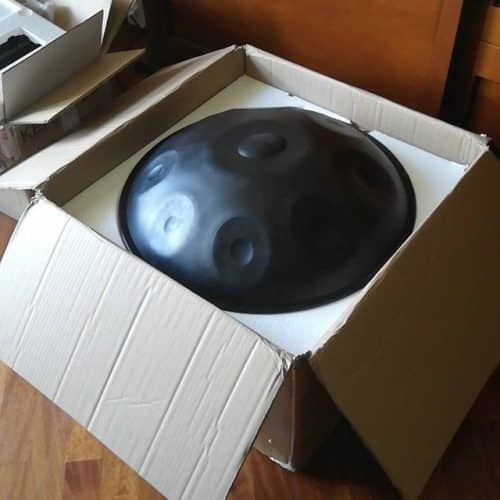Click to view full screen Handpan Noir - 9 Notes - Ré Mineur photo review